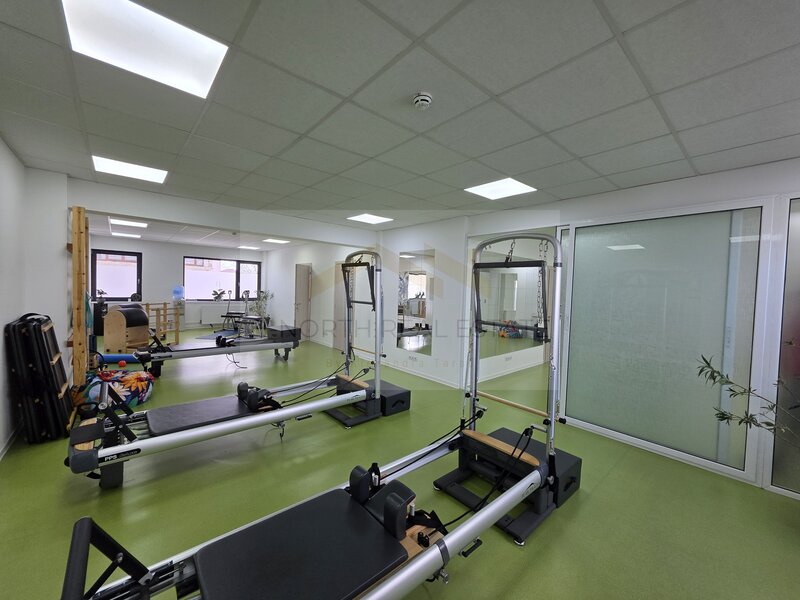 Otopeni, 23 August, spatiu de inchiriat, ideal activitati educationale & sport.