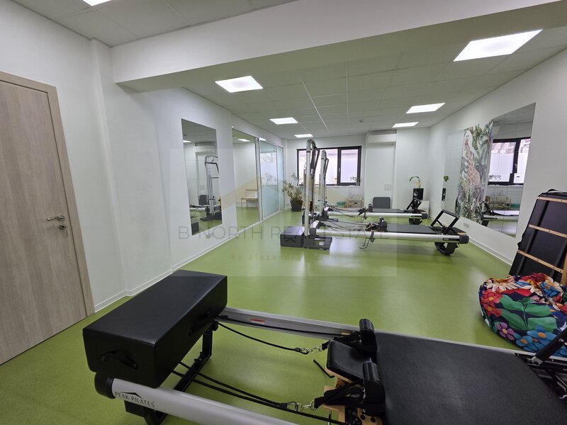 Otopeni, 23 August, spatiu de inchiriat, ideal activitati educationale & sport.